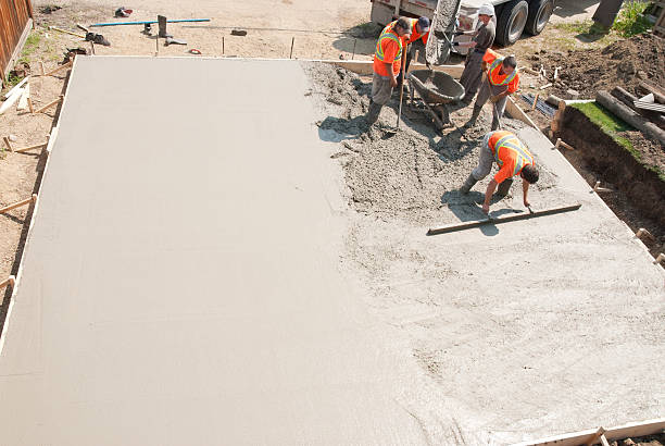 Best Concrete Sidewalk Installation  in Susanville, CA